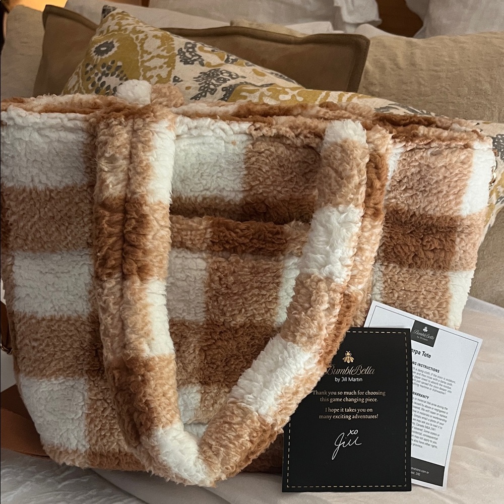 Plush Checkered Tote Bag in Cream and Tan